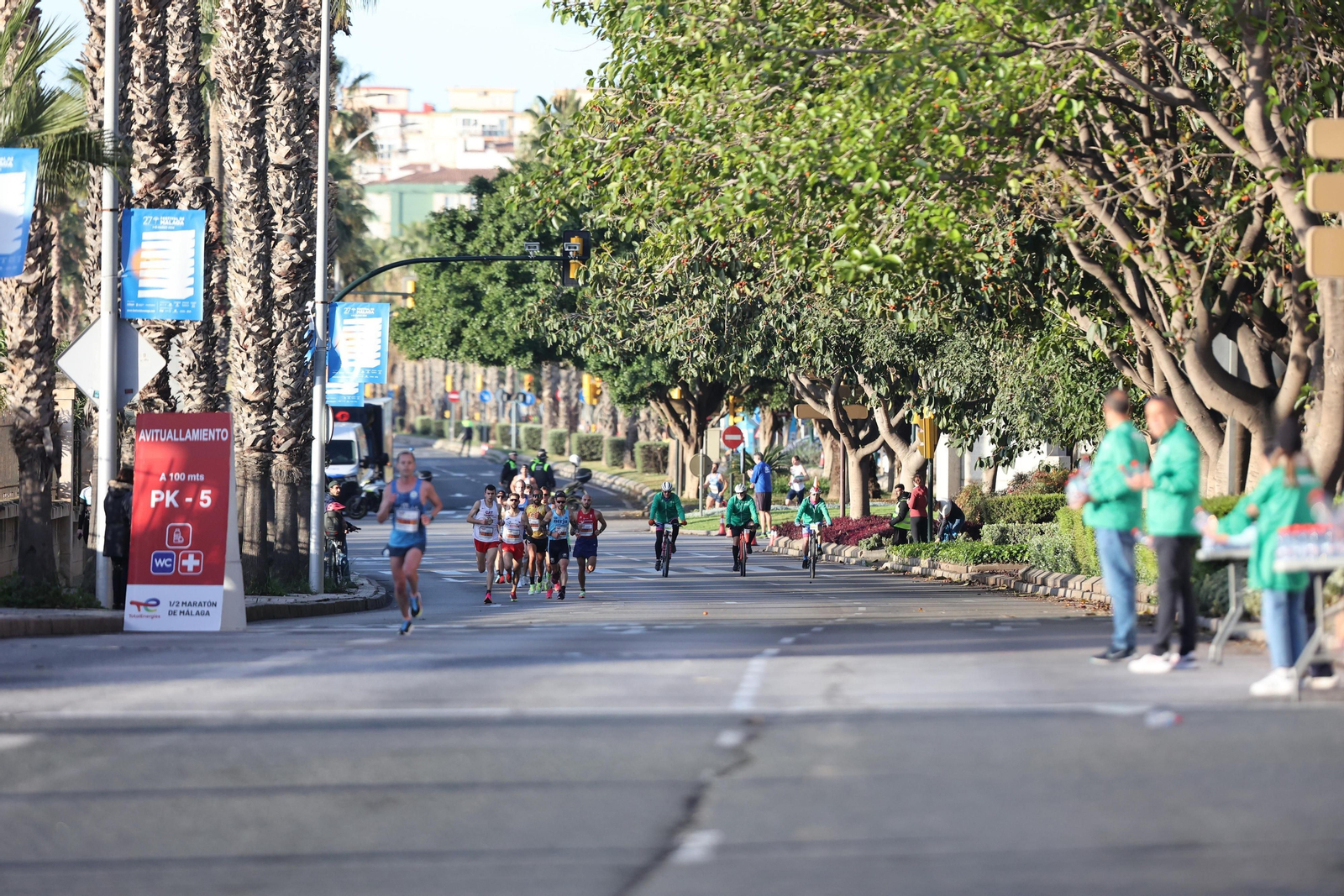 Las mejores fotos de la Media Maratón de Málaga 2024 Las mejores fotos de la Media Maratón de Málaga 2024