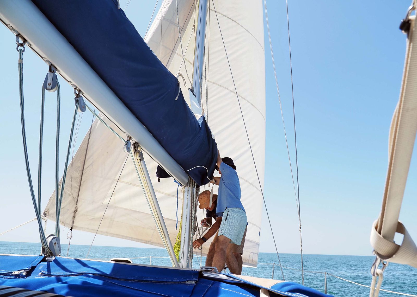 'Navega con Álvaro', la sesión de quimioterapia en Huelva, en imágenes