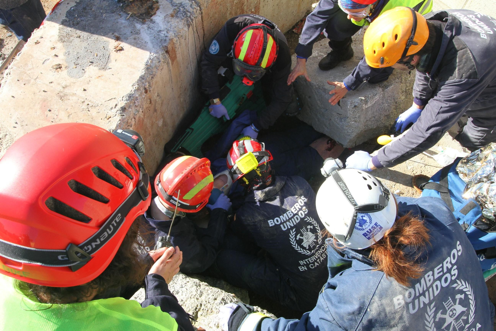 Imágenes del curso Asistencia Sanitaria en Catástrofes de Bomberos Unidos Sin Fronteras