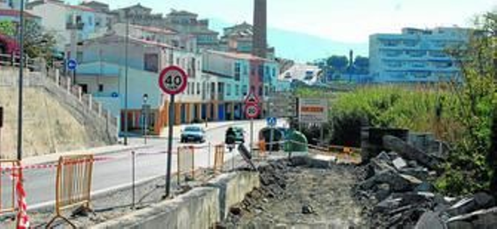 Reformas para el desdoble del carril de la carretera de Puntalón.