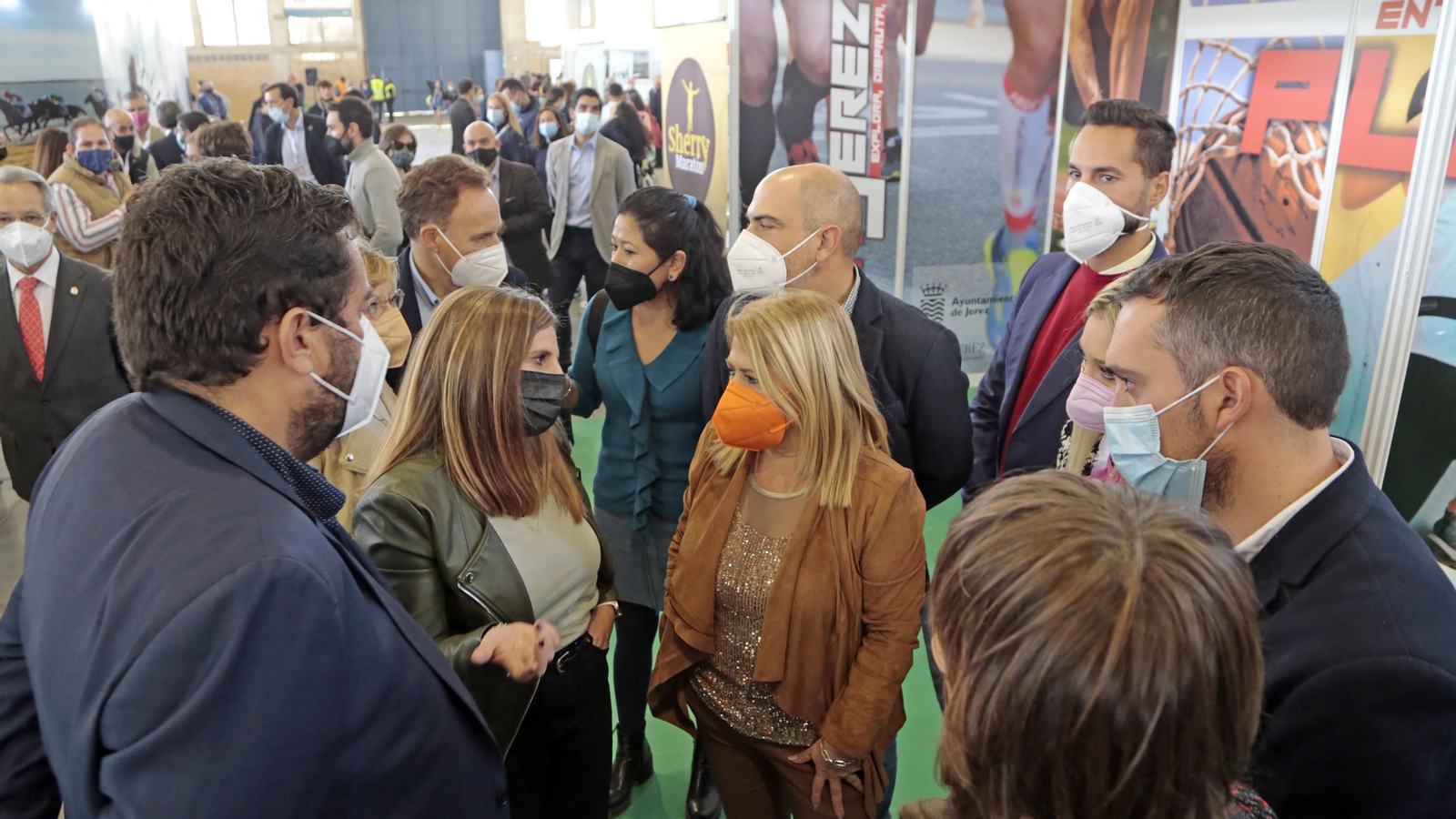 Primer día de la feria del Deporte y Vida Sana en IFECA