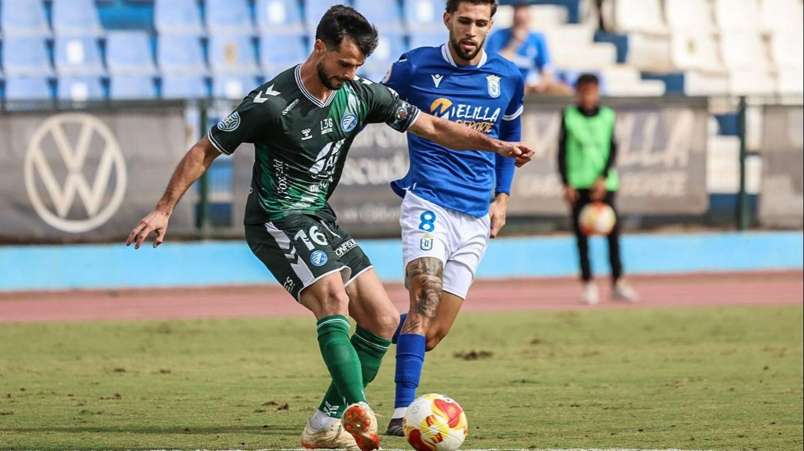 Curro Rivelott por Rafa Parejo fue una de las novedades del once del Xerez DFC.