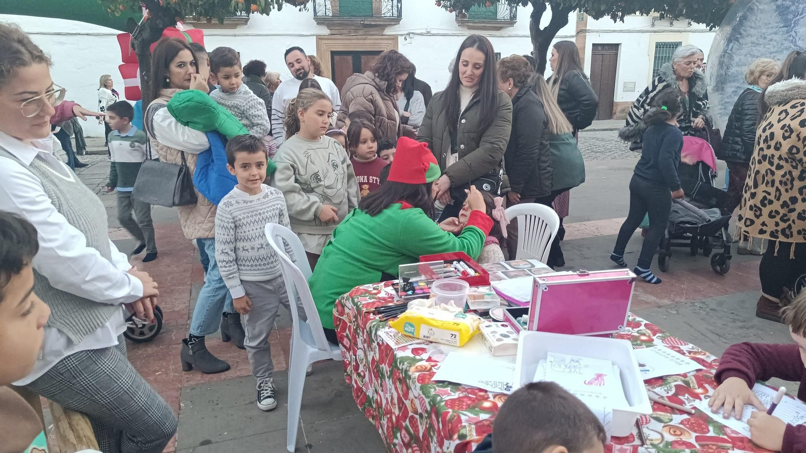 El mágico poblado navideño de Villa del Río, en imágenes