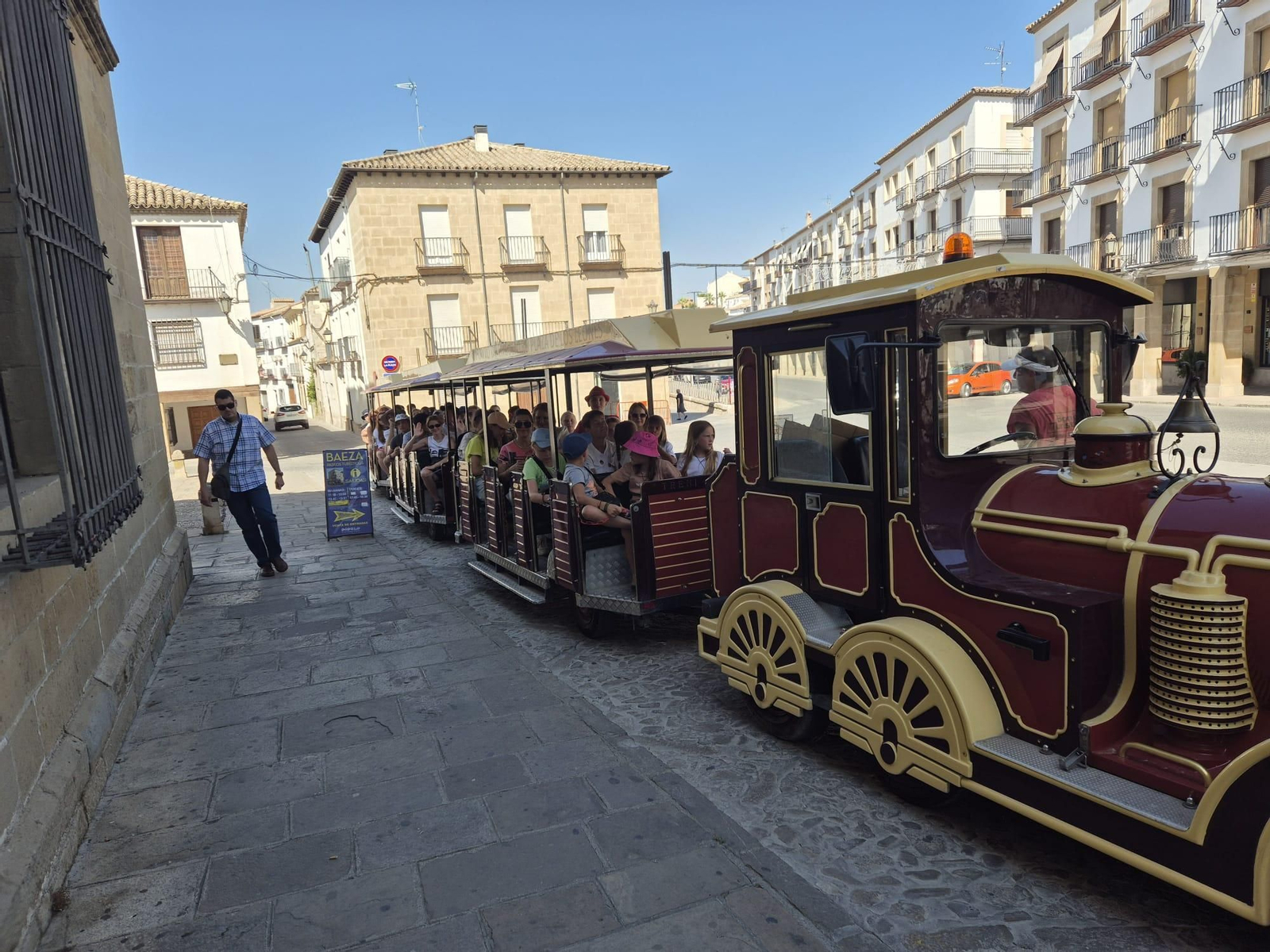 Niños ucranianos del campamento "Un respiro de esperanza" disfrutan en Jaén, en imágenes
