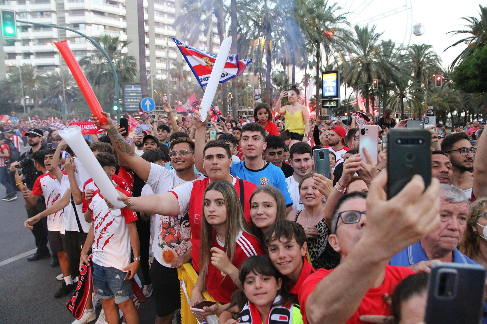 Las imágenes de la rúa de la UD Almería