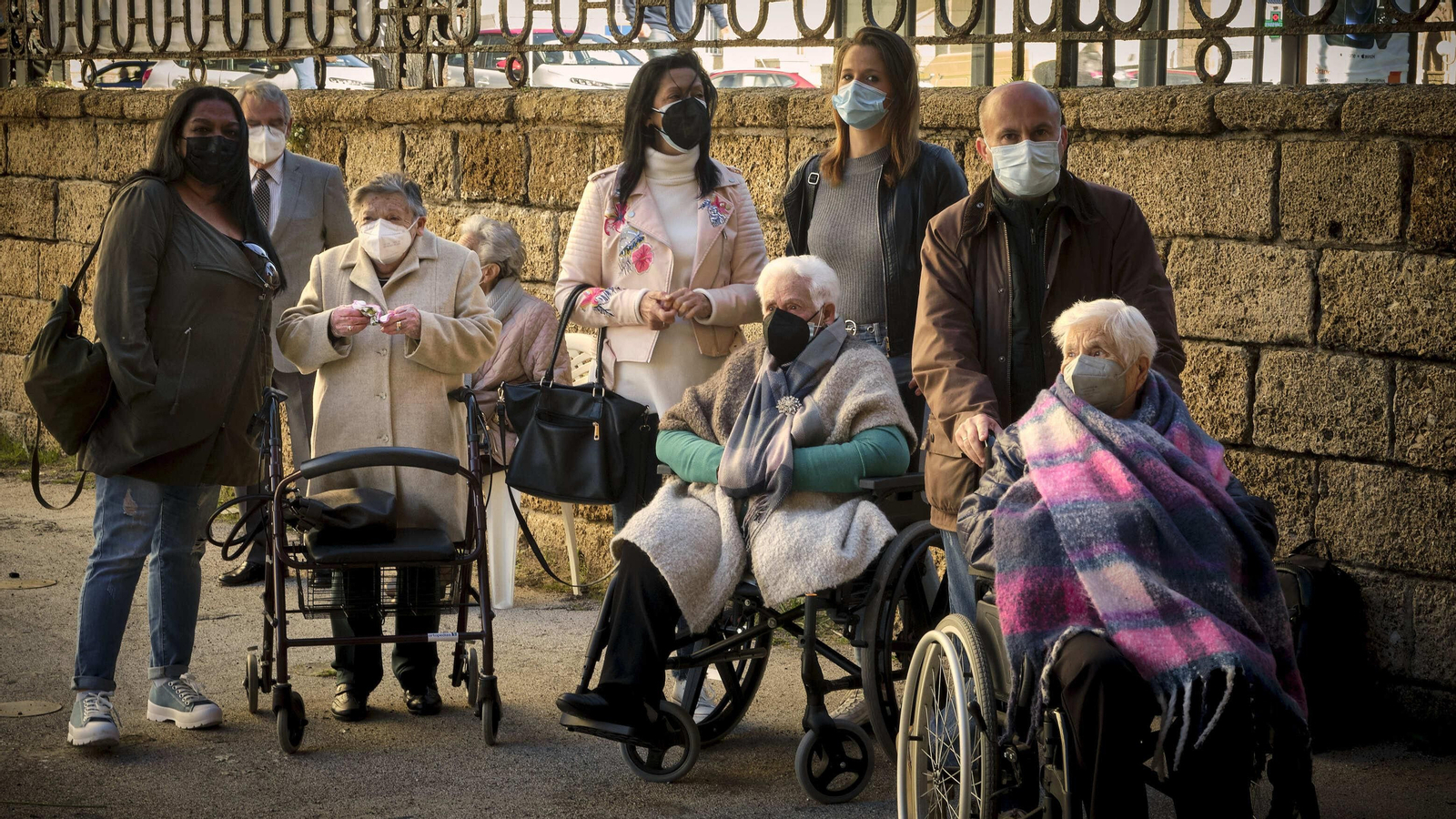Primeros gaditanos mayores de 80 años, no ingresados en residencias de mayores, que han recibido la vacuna contra el Covid-19