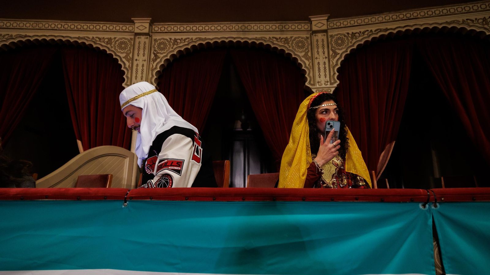 Búscate entre las mejores imágenes de la final del COAC 2025 del Carnaval de Cádiz