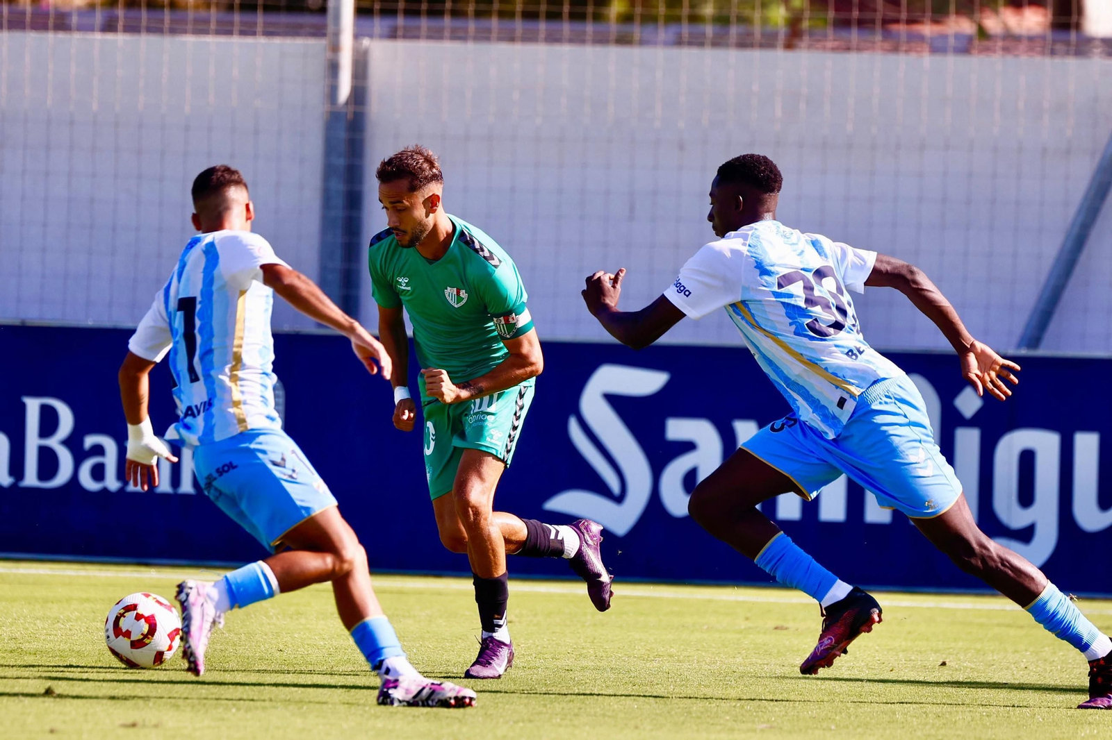 El Antequera vence al Atlético Malagueño (0-3)