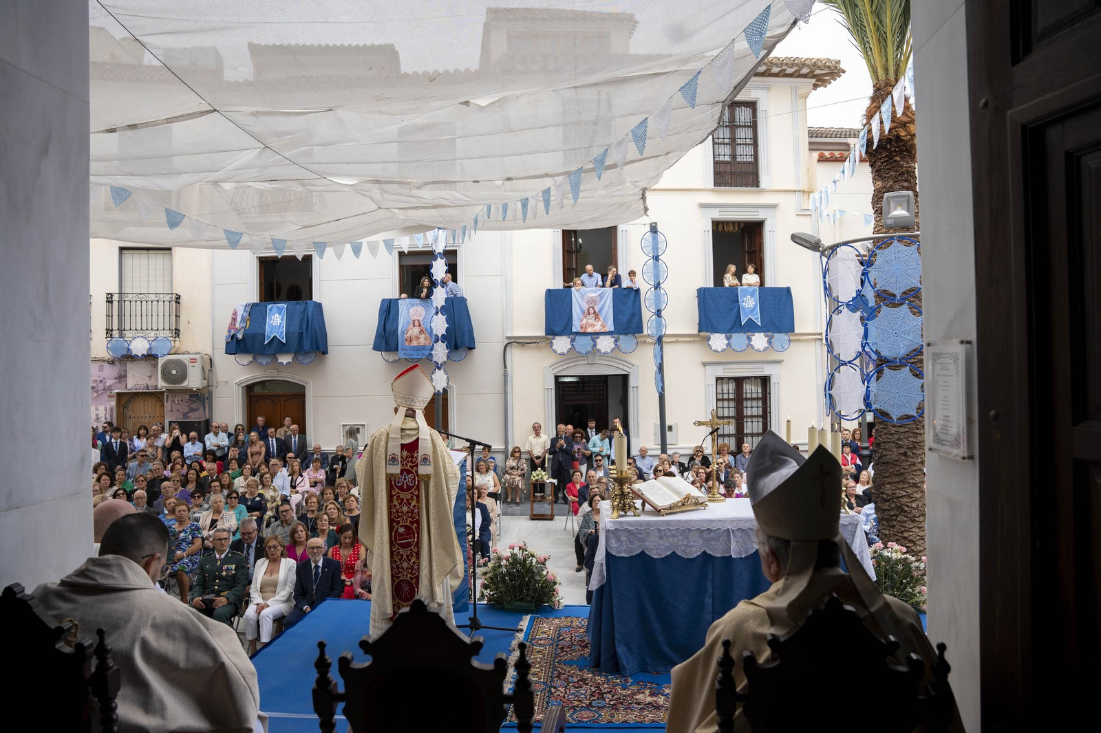 Las imágenes de la misa y procesión en Macael por las fiestas en honor a Nuestra Señora del Rosario