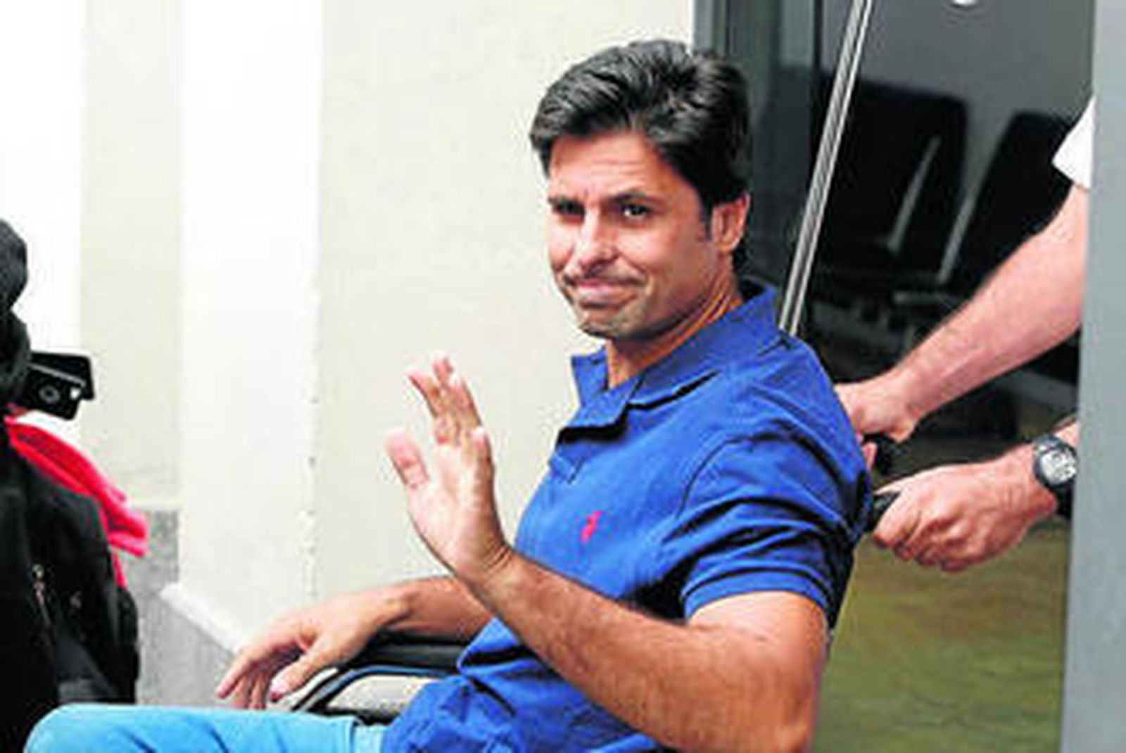 Francisco Rivera Ordóñez, ayer, tras su llegada a Sevilla.