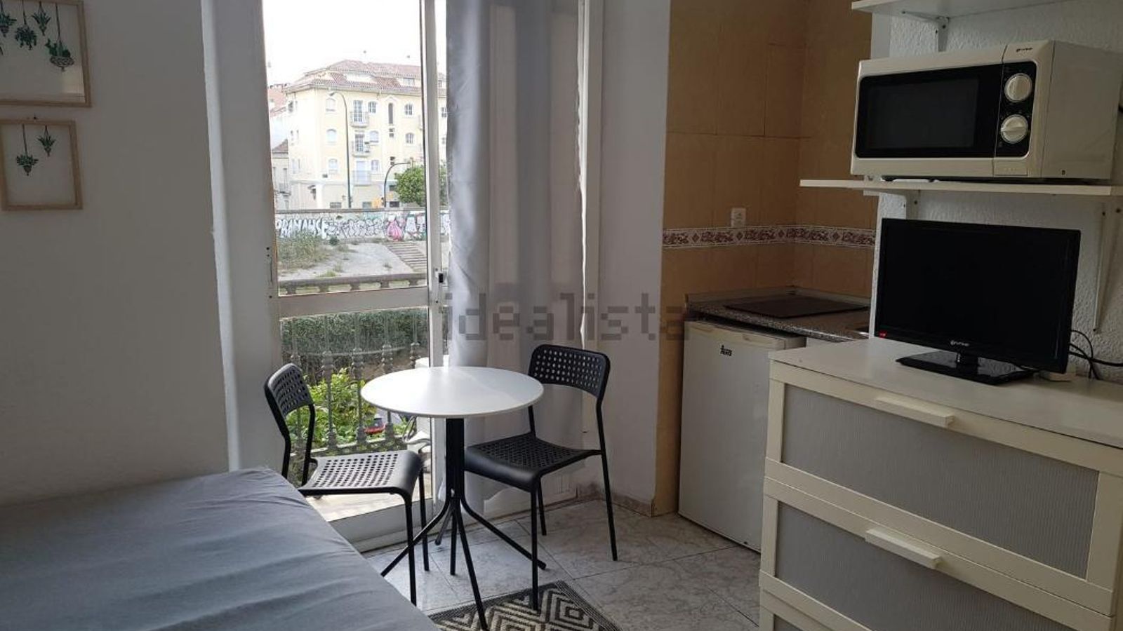 Un estudio en la avenida de La Rosaleda de 20 metros cuadrados Un estudio en la avenida de La Rosaleda de 20 metros cuadrados