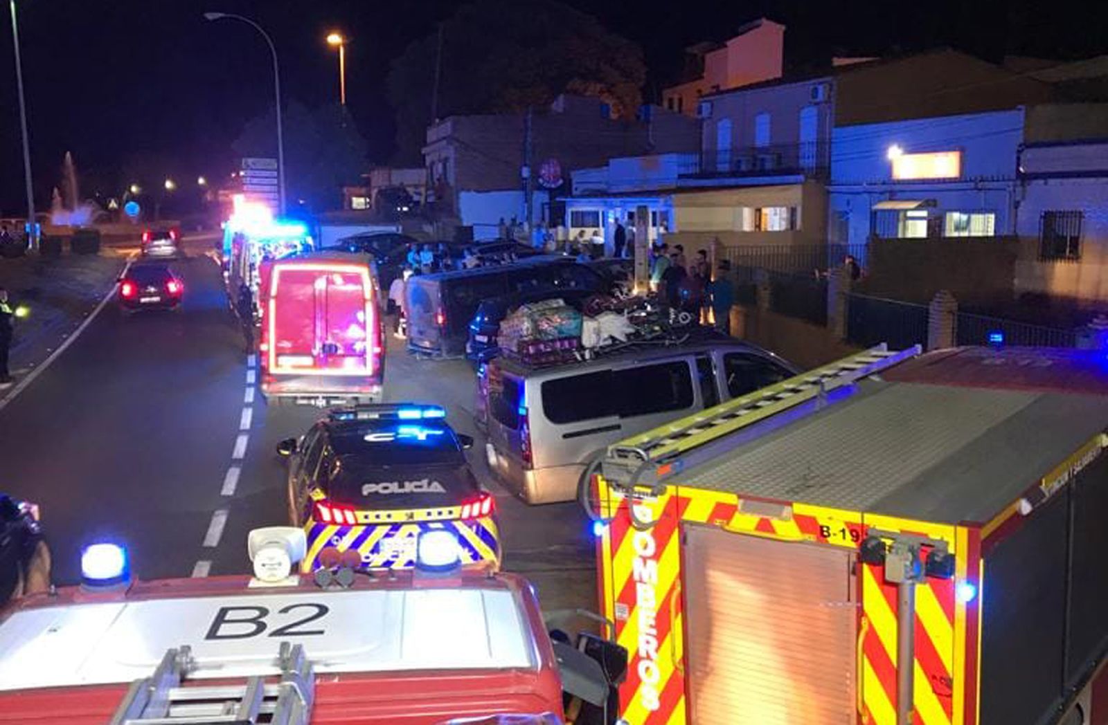Intervención de los bomberos en el lugar del suceso