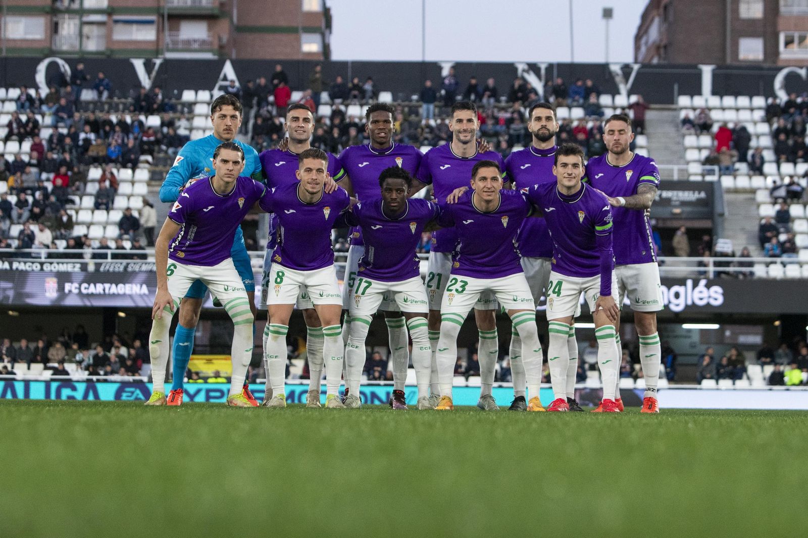 Las mejores fotos del ambiente en el Cartagena - Córdoba CF