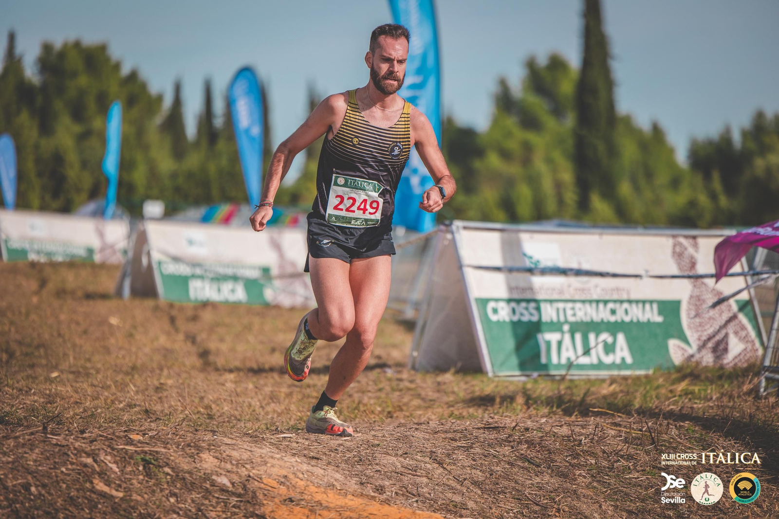 Búscate en las fotos del Cross de Itálica 2025 | 3