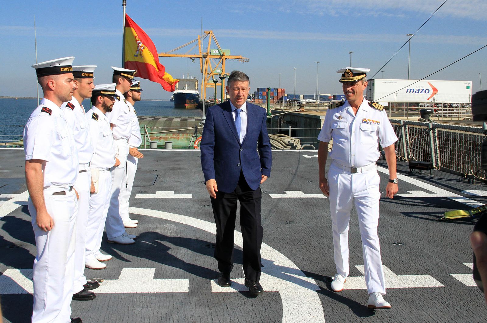 Imágenes de la Fragata Cristóbal Colón F-105