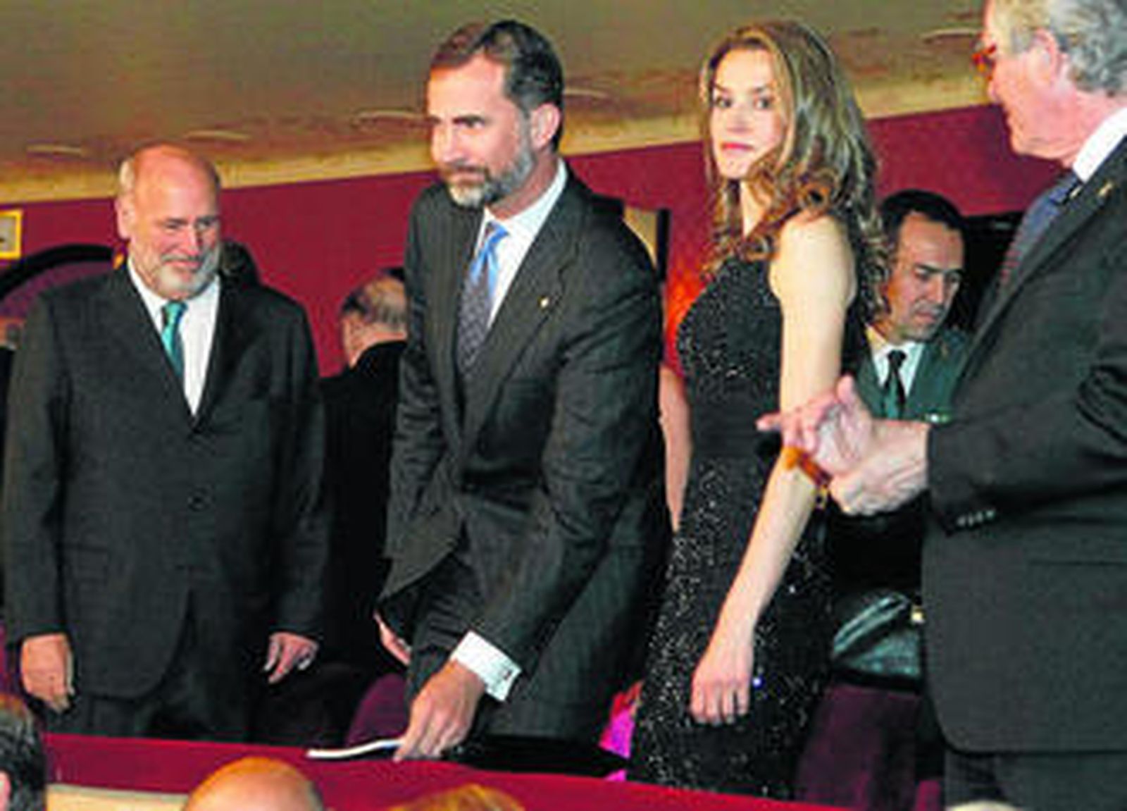 Los Príncipes de Asturias ayer en el Liceo de Barcelona.