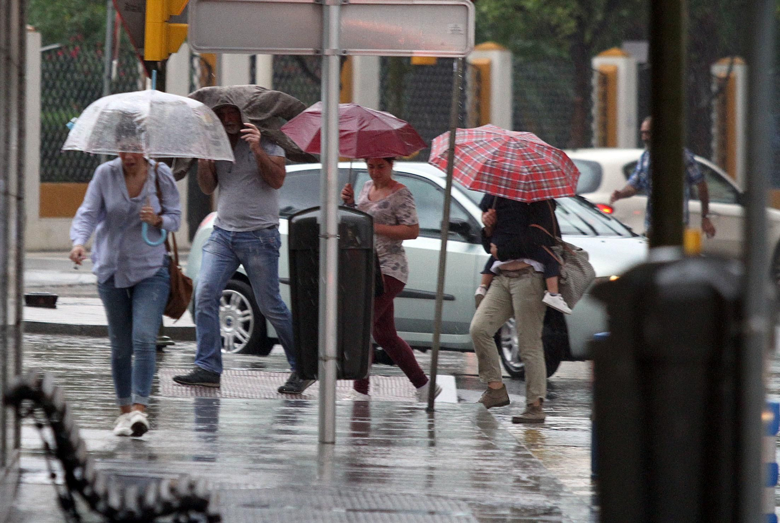Imágenes del temporal de lluvia en Huelva.