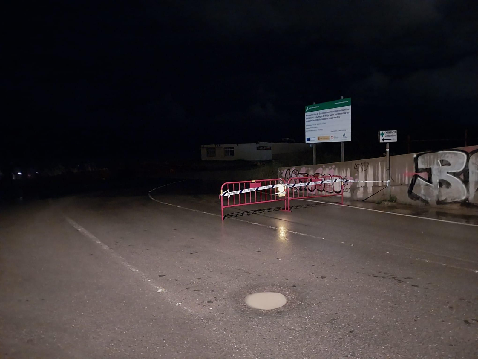 Cortada la rambla de Costacabana