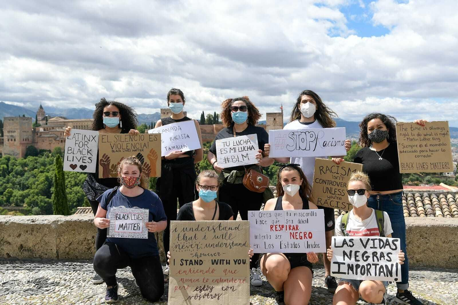Manifestación en Granada contra el racismo y en recuerdo de George Lloyd