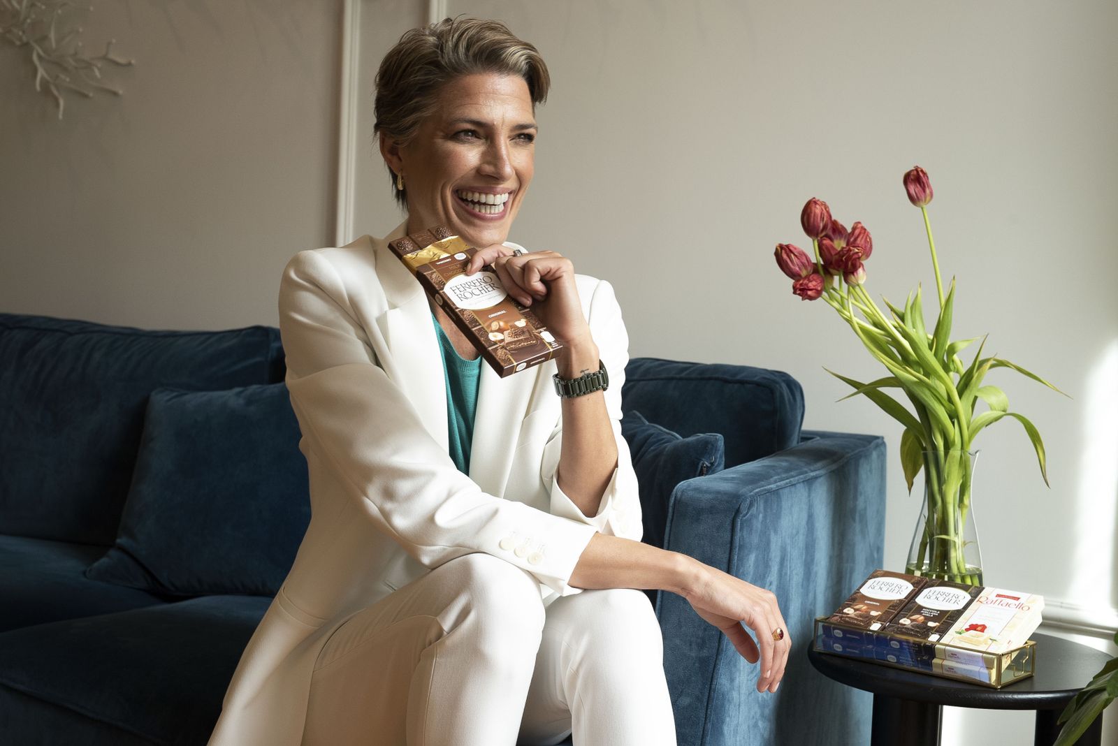 Laura Sánchez posa en el lanzamiento de Ferrero en tabletas