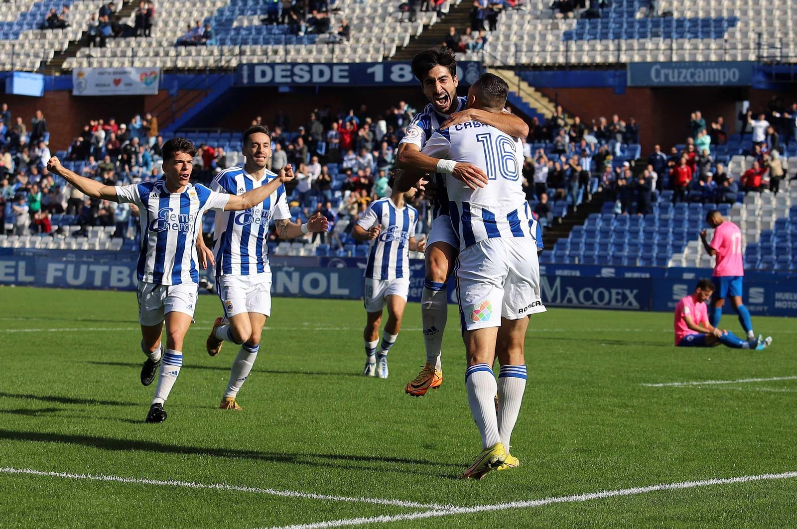 Imágenes del Recreativo de Huelva-Vélez