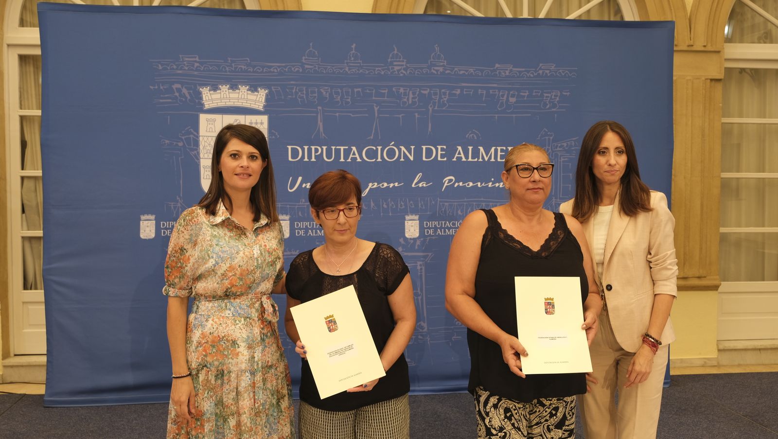 Entrega de ayudas a colectivos sociales en la Diputación de Almería