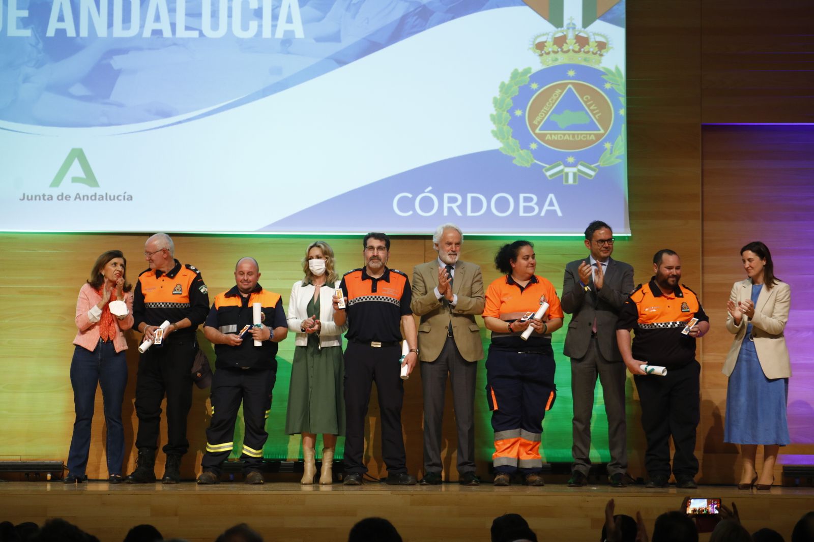 La entrega de la medalla al mérito de protección civil a las agrupaciones de Córdoba, en imágenes