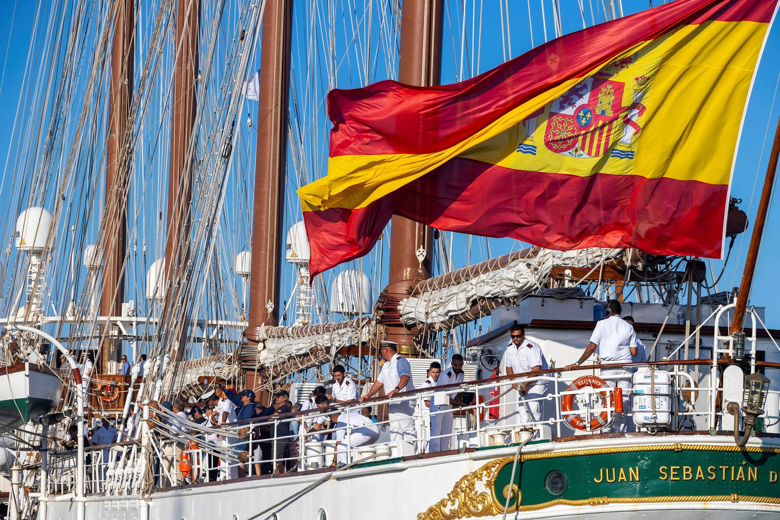 El buque escuela 'Juan Sebastián de Elcano' tras regresar a Cádiz de su último viaje.