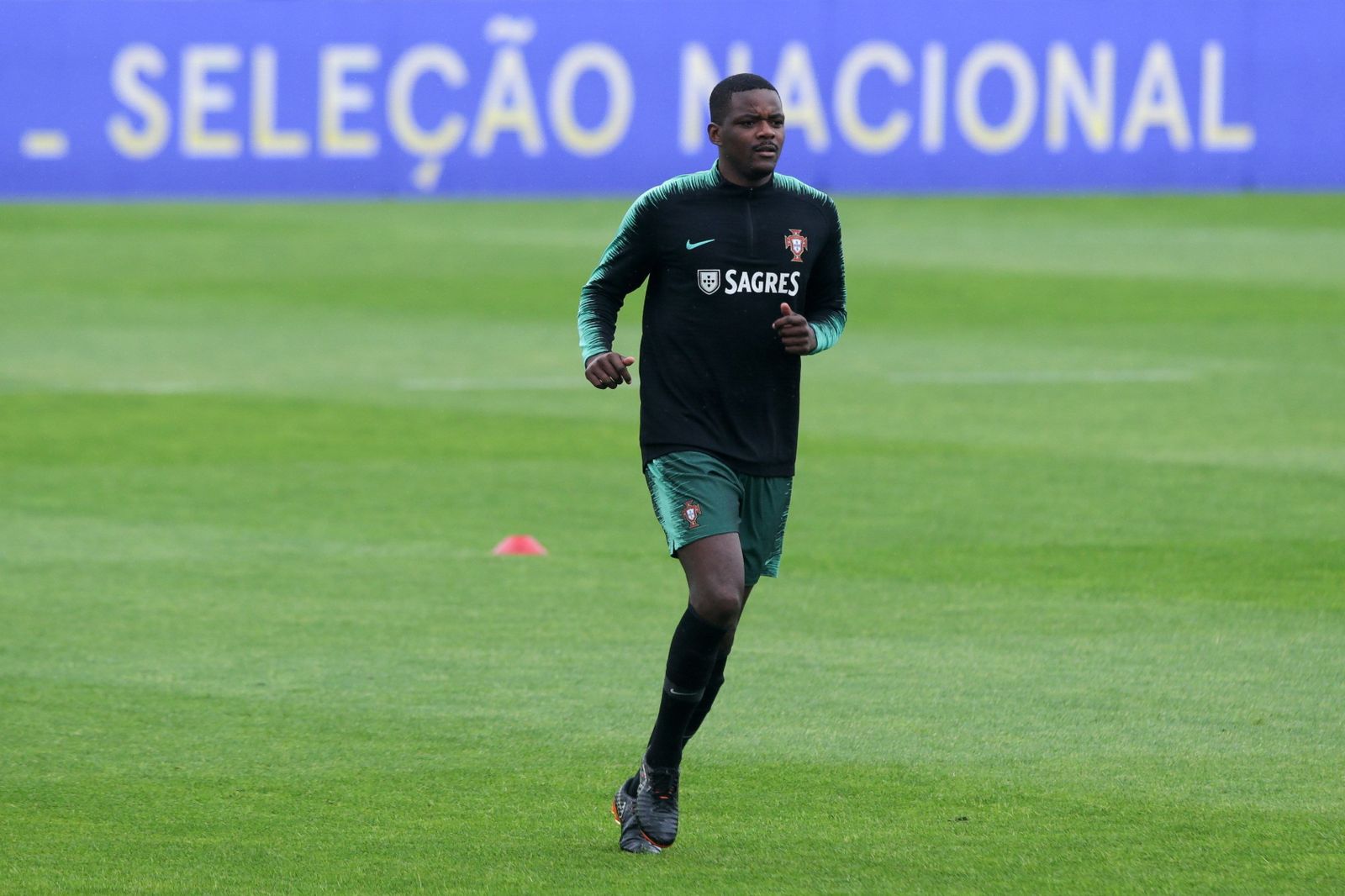William Carvalho, en un entrenamiento de Portugal.