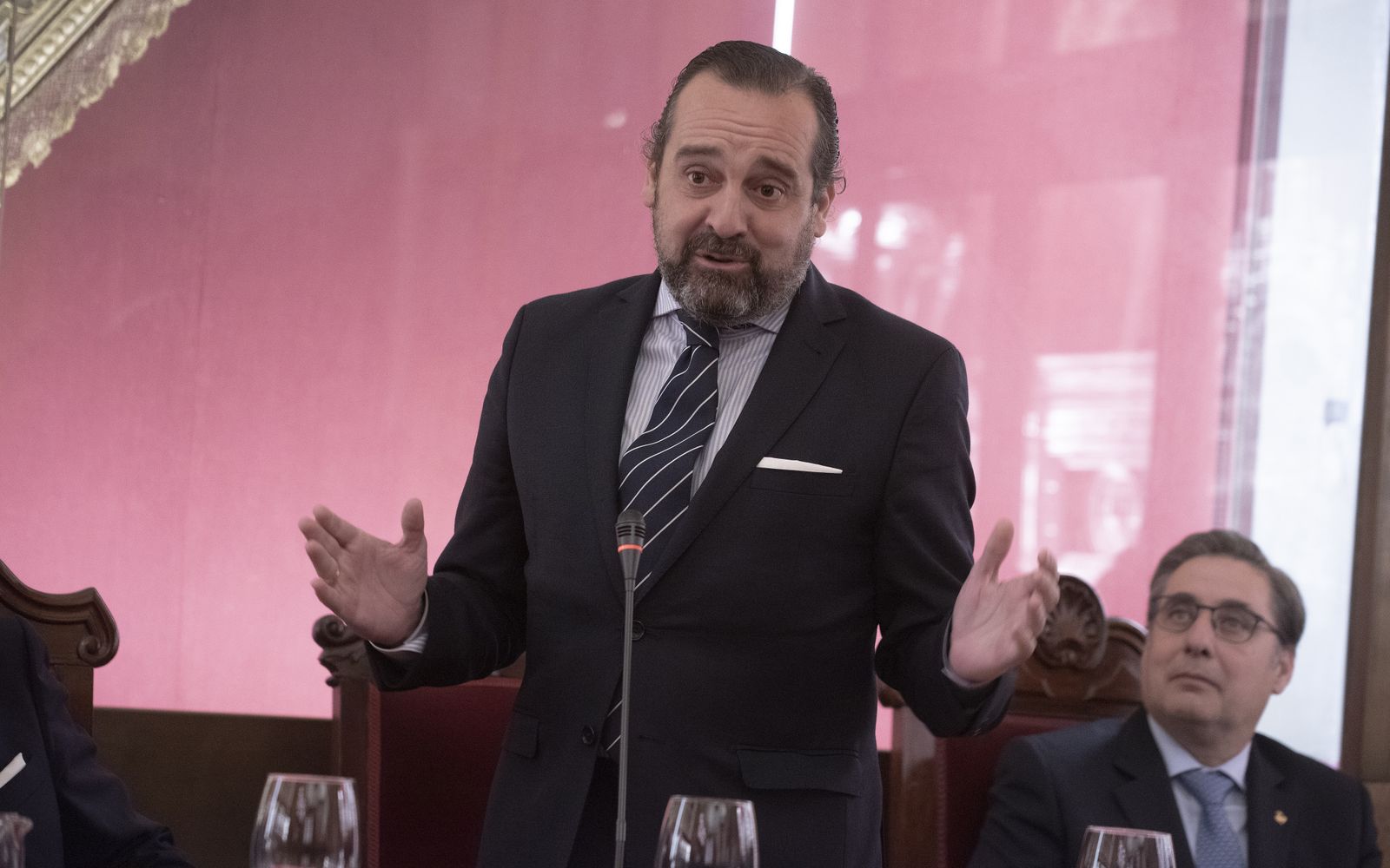 Imágenes de la presentación del cartel universitario de la Hermandad de los Estudiantes