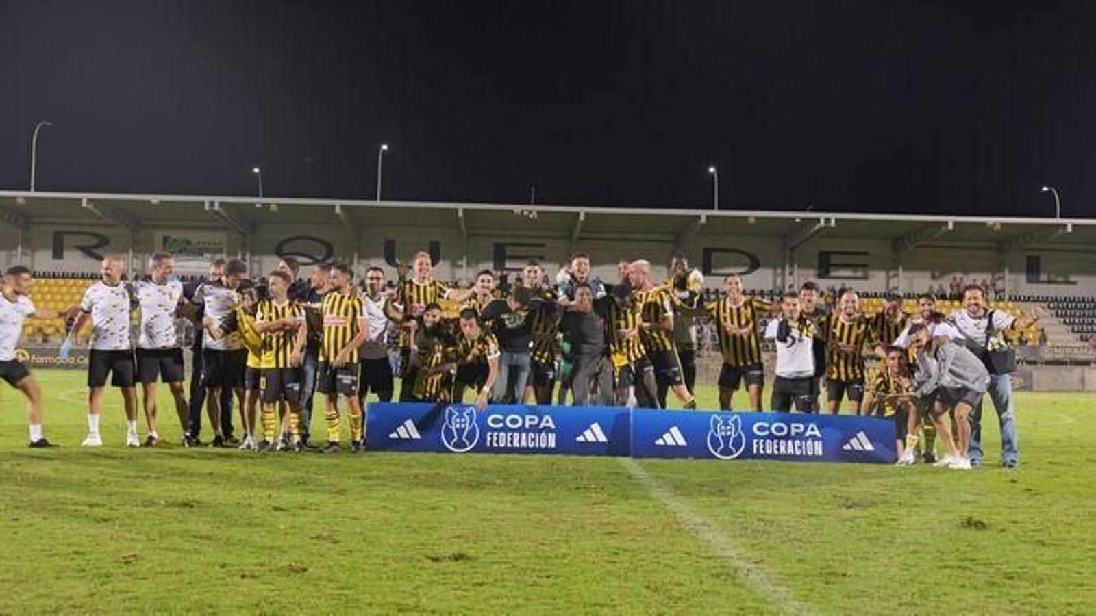 El San Roque de Lepe celebra su clasificación El San Roque de Lepe celebra su clasificación