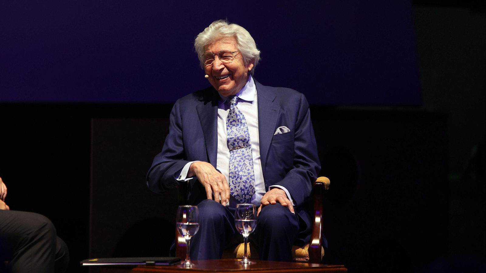 Manuel Alejandro recibe el premio Jerezano del Año del Rotary Club Jerez