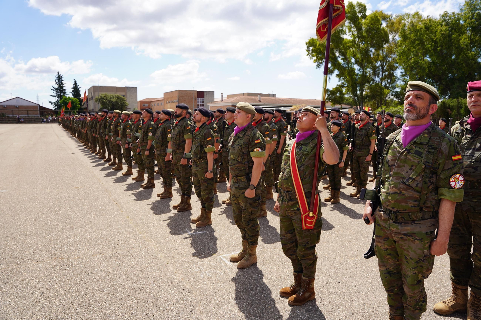 Parada militar para despedir al contingente Flanco Este Letonia XVII