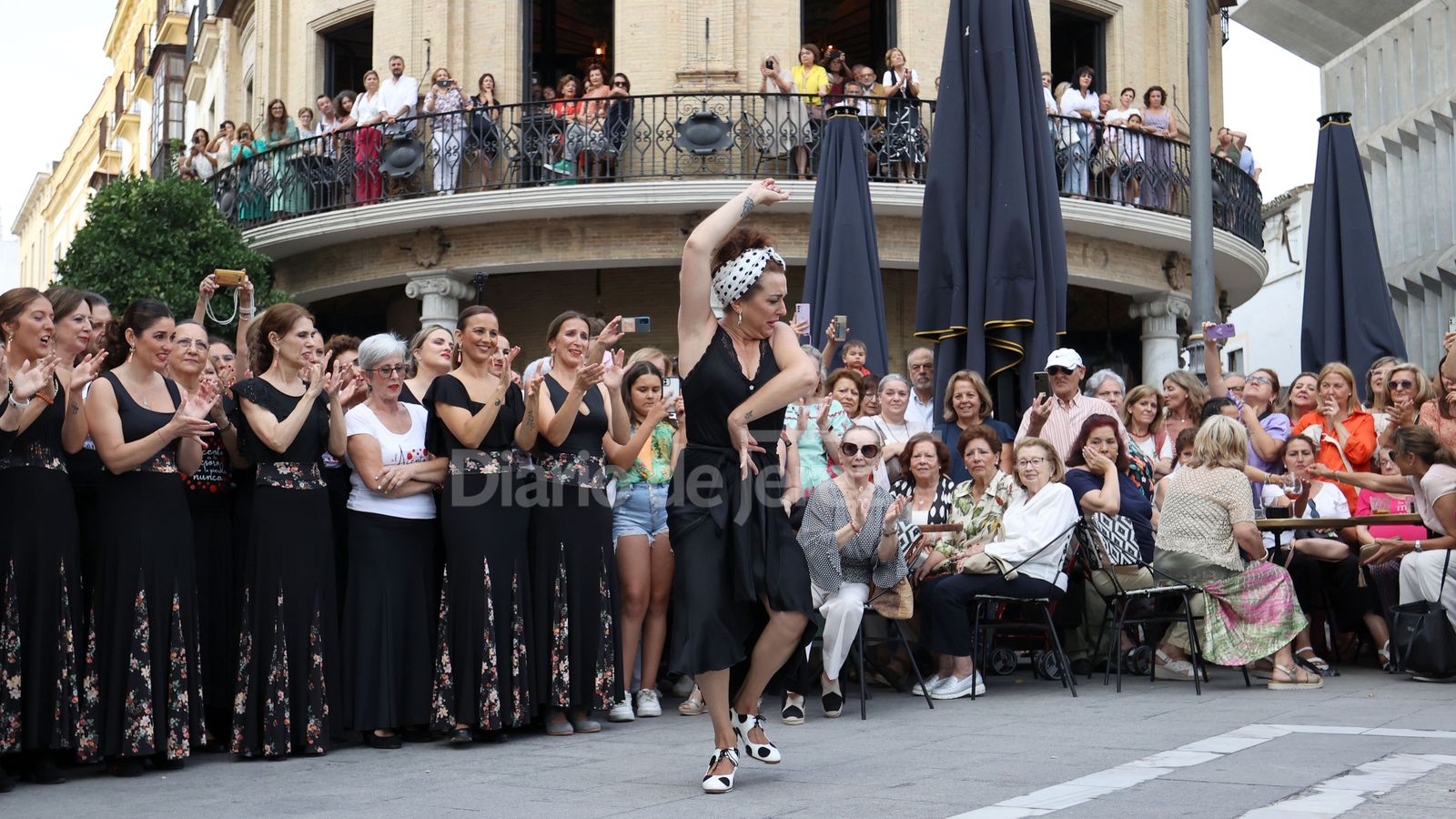 Flashmob de la academia de baile de Fani Muñoz en Jerez