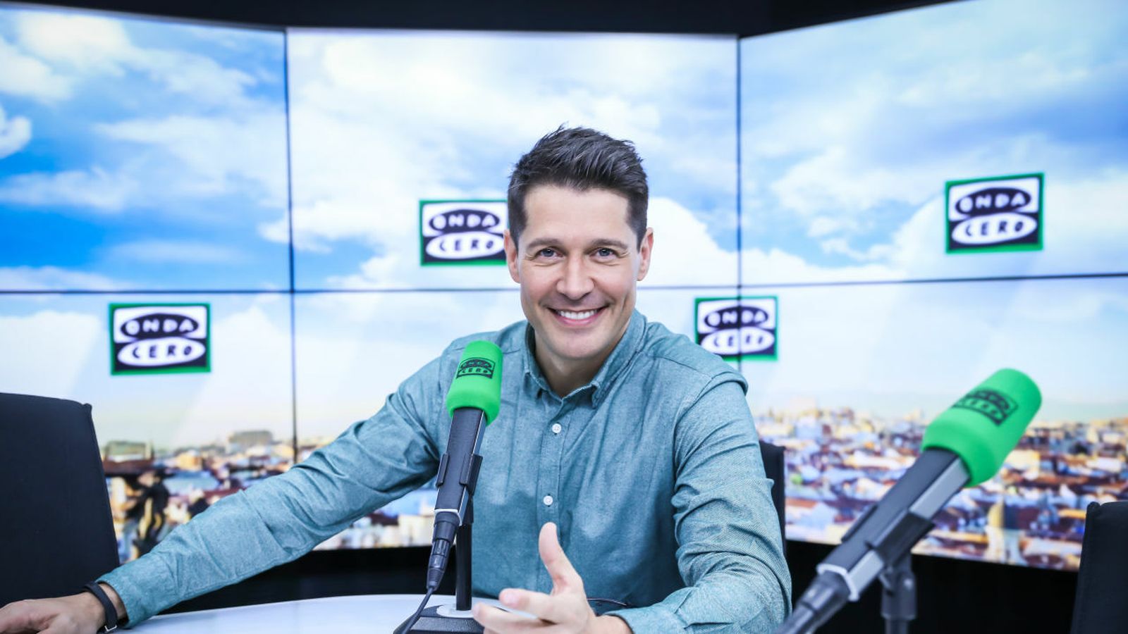 Jaime Cantizano conduce el programa de Onda Cero 'Por fin no es lunes'