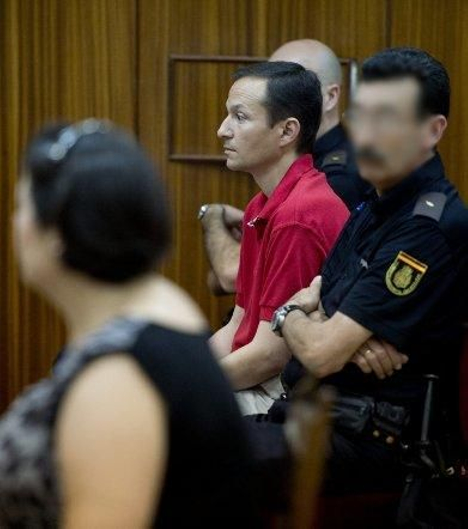 Una agente afirma que la forense que descartó los huesos no estuvo presionada