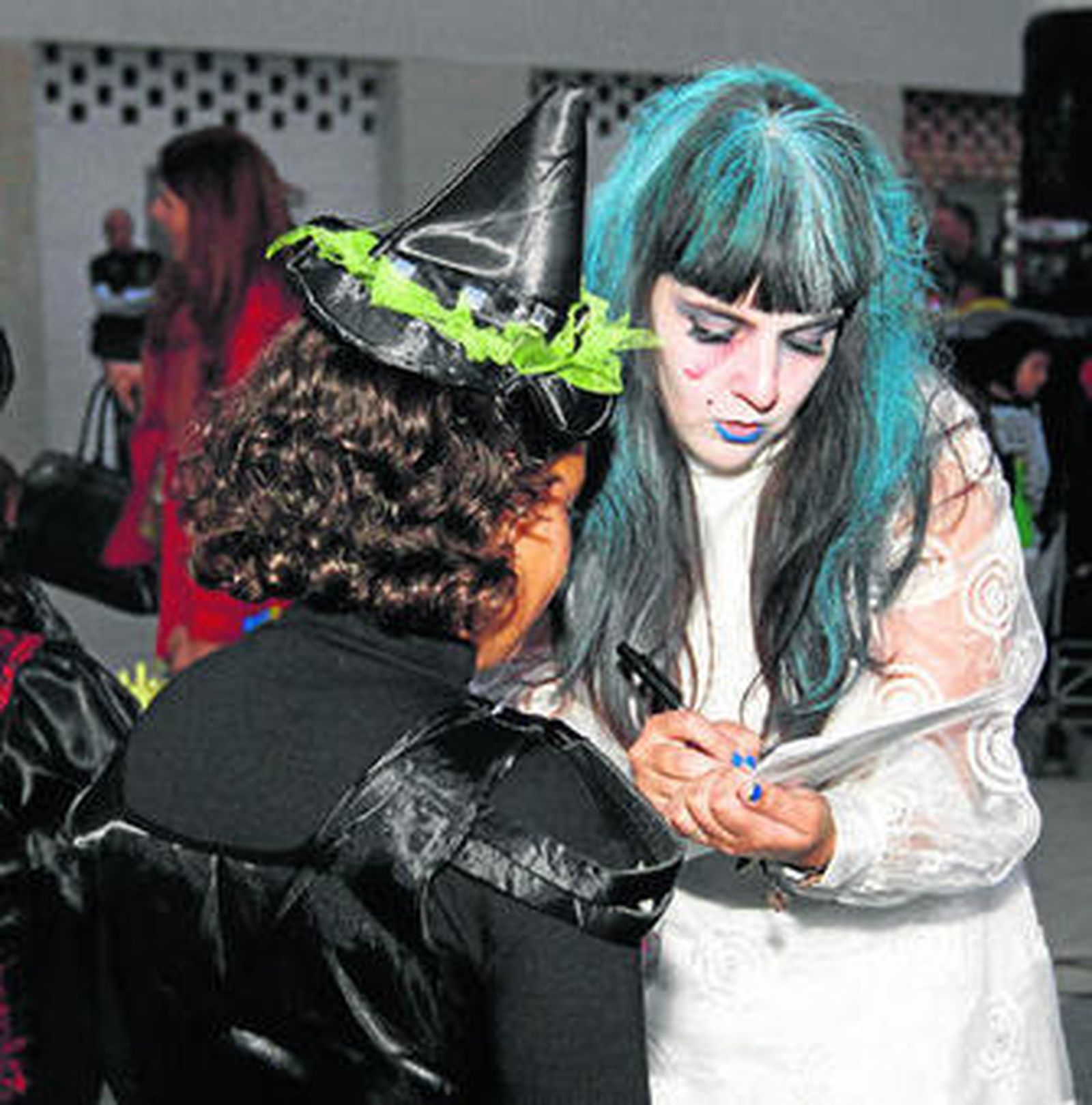 Personajes disfrazados en la pasada edición de Halloween.