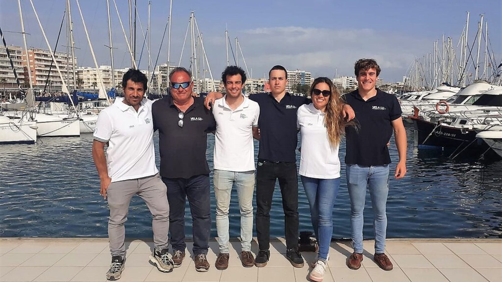 Curro Manchón, Ricardo Carracedo, Aurelio de Terry, Dani Sánchez, Blanca Manchón y Fernando Samalea, en Santa Pola.