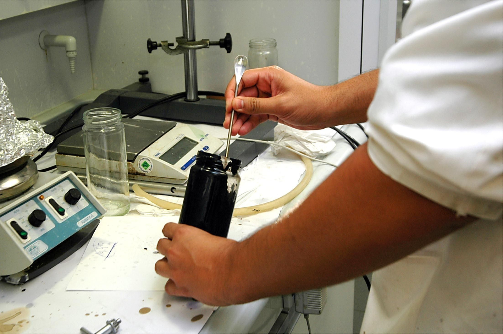 Uno de los laboratorios de Ingeniería Química de la Universidad de Huelva.