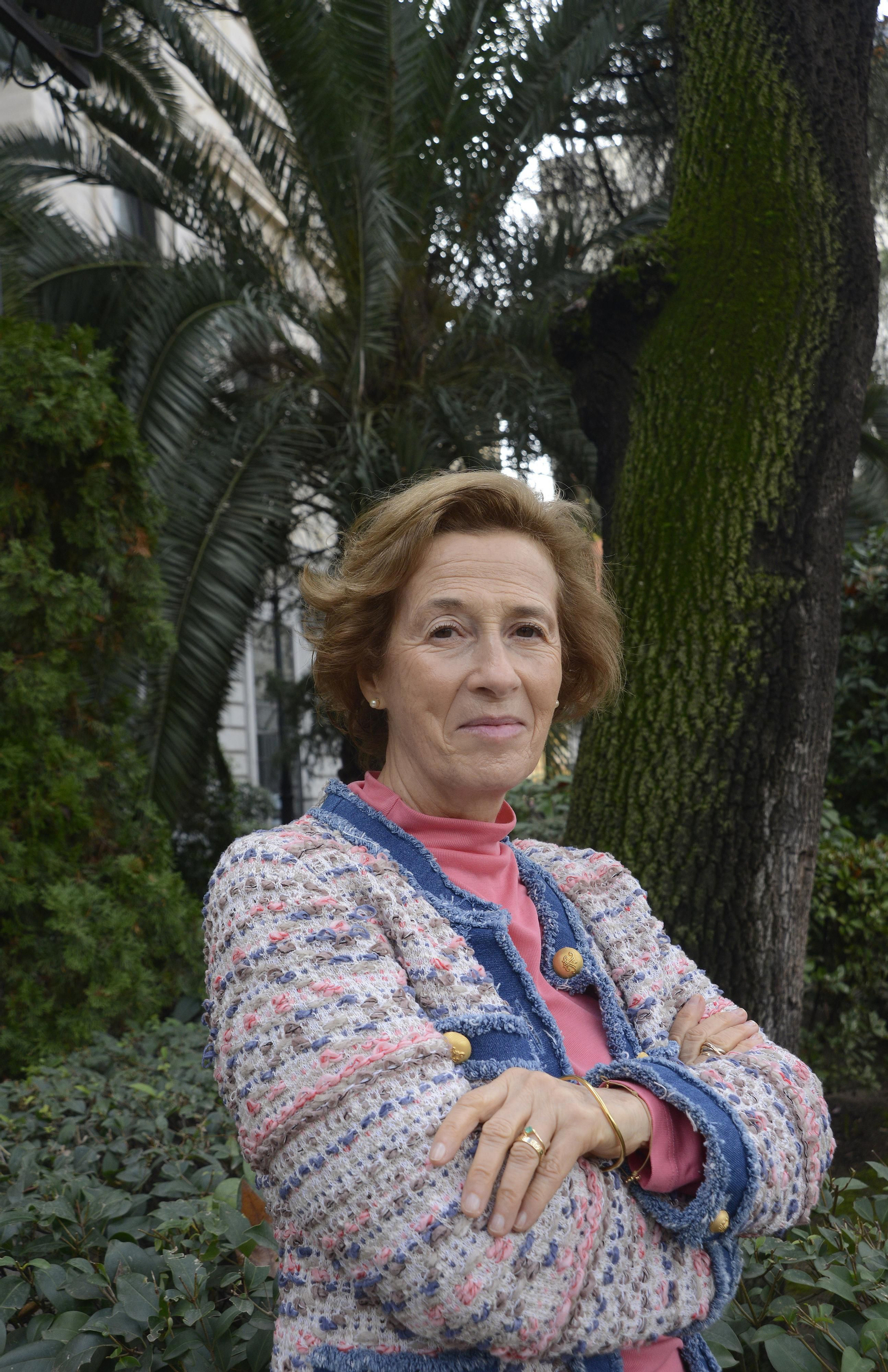 La escritora Julia Navarro presenta ‘Una historia compartida’ en la Feria del Libro de Tomares.