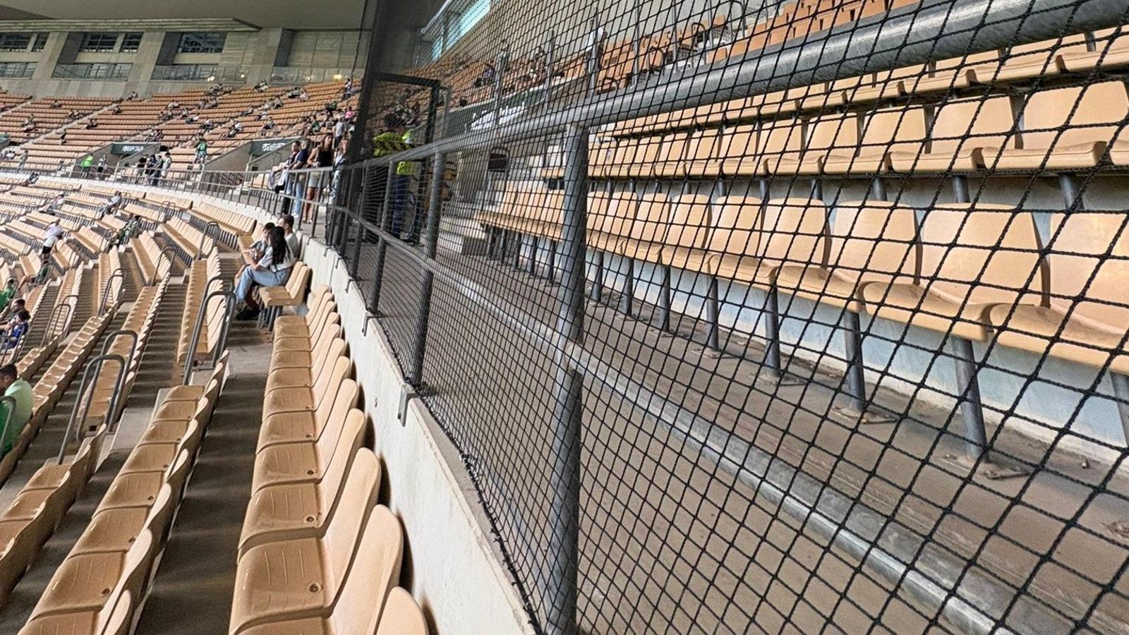 La cercanía de la zona visitante