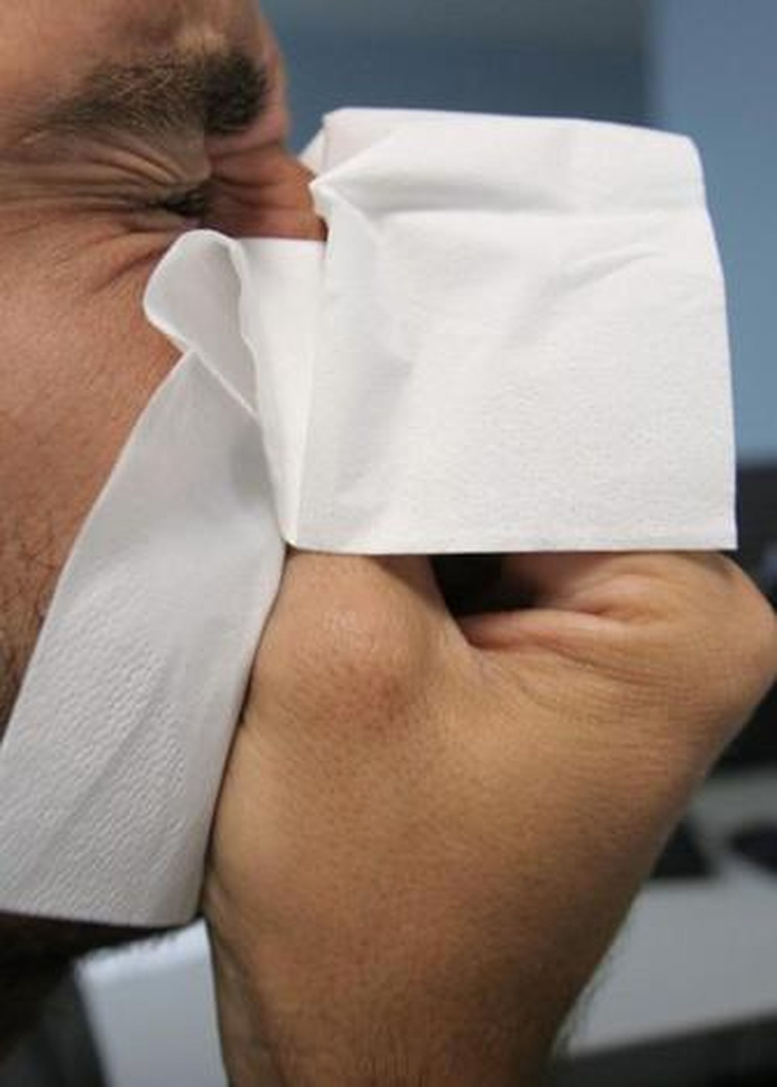 Las personas afectadas por alergias sufren bastantes molestias.