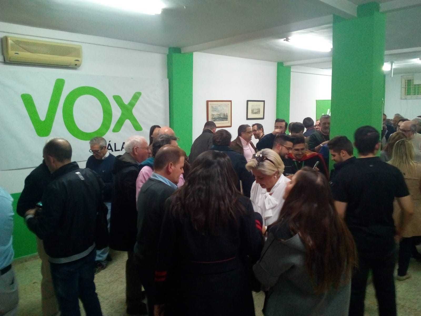 Celebración de Vox de los resultados en las elecciones andaluzas del pasado 2 de diciembre en su sede en Málaga capital.