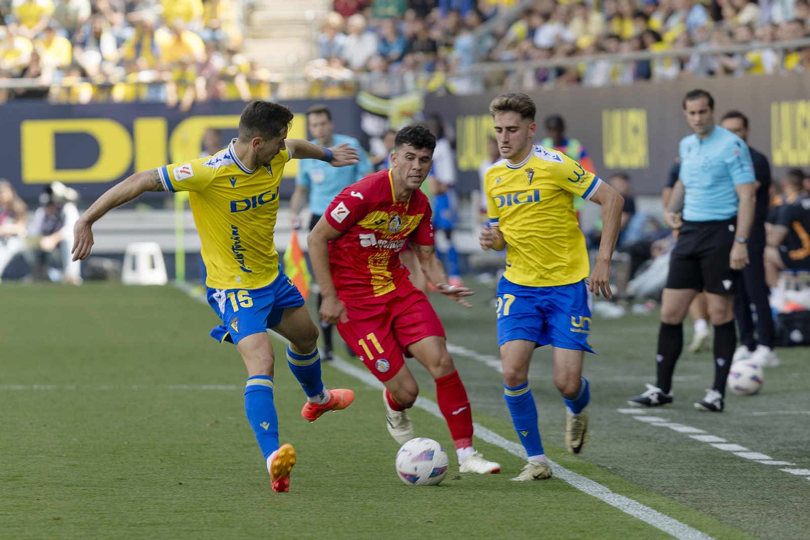 Las imágenes del partido entre el Cádiz C.F y el Getafe