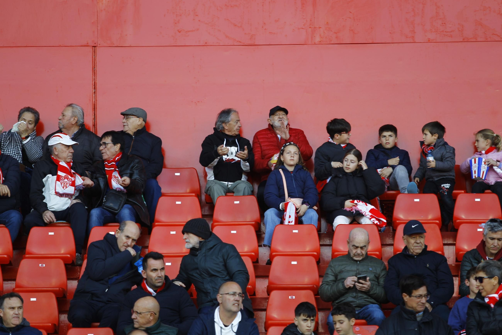 Búscate en las fotos del Almería-Real Zaragoza