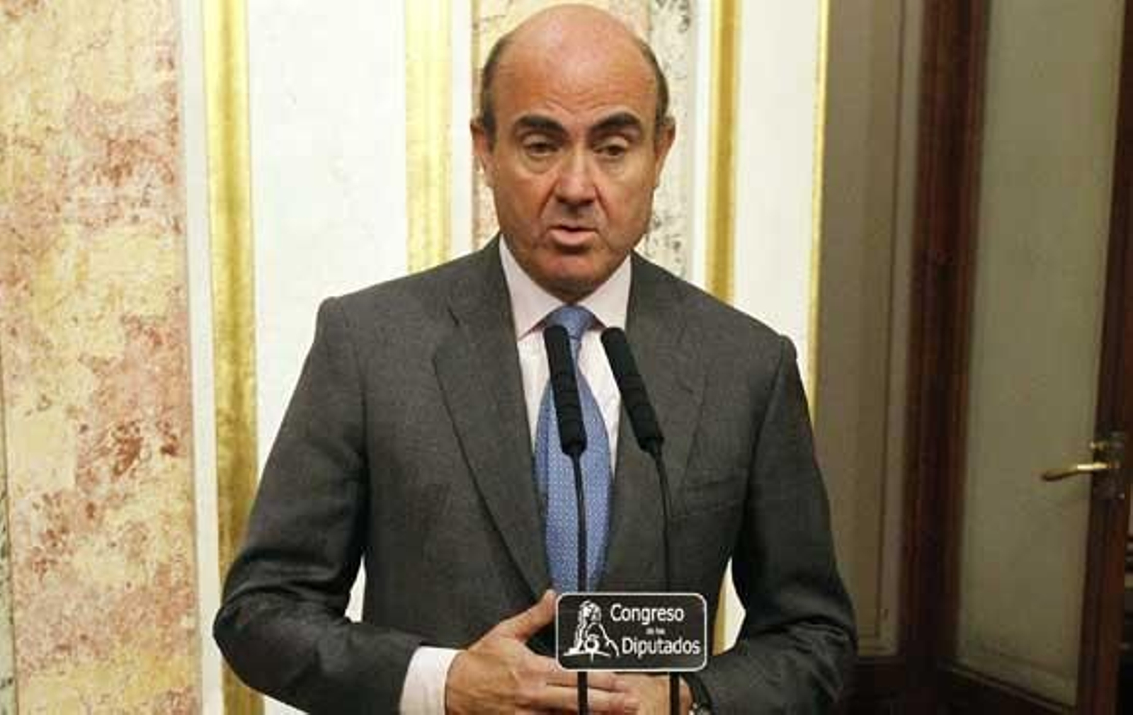 De Guindos calcula que la banca necesitará menos de 40.000 millones