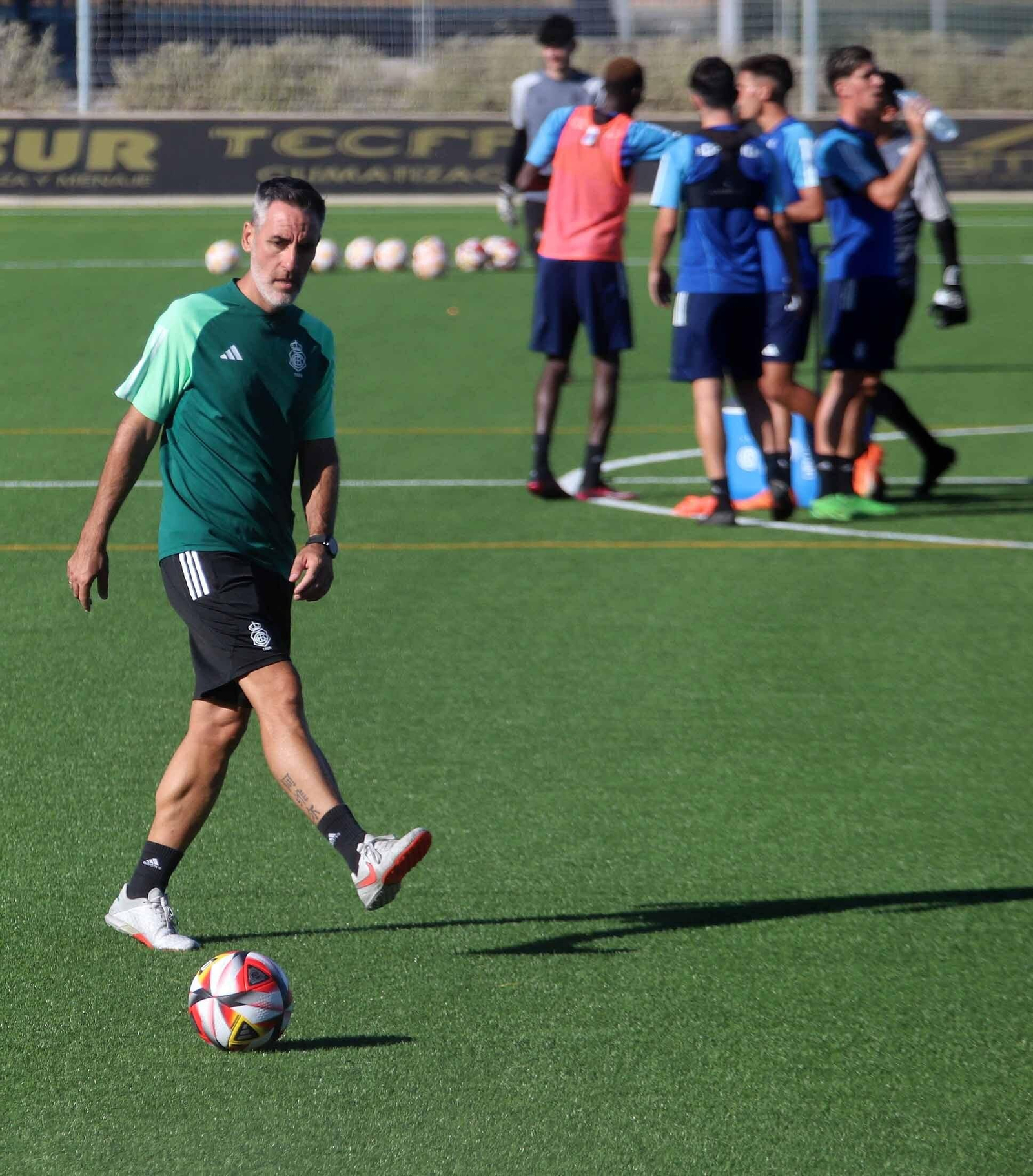 Imágenes del entrenamiento del Recre