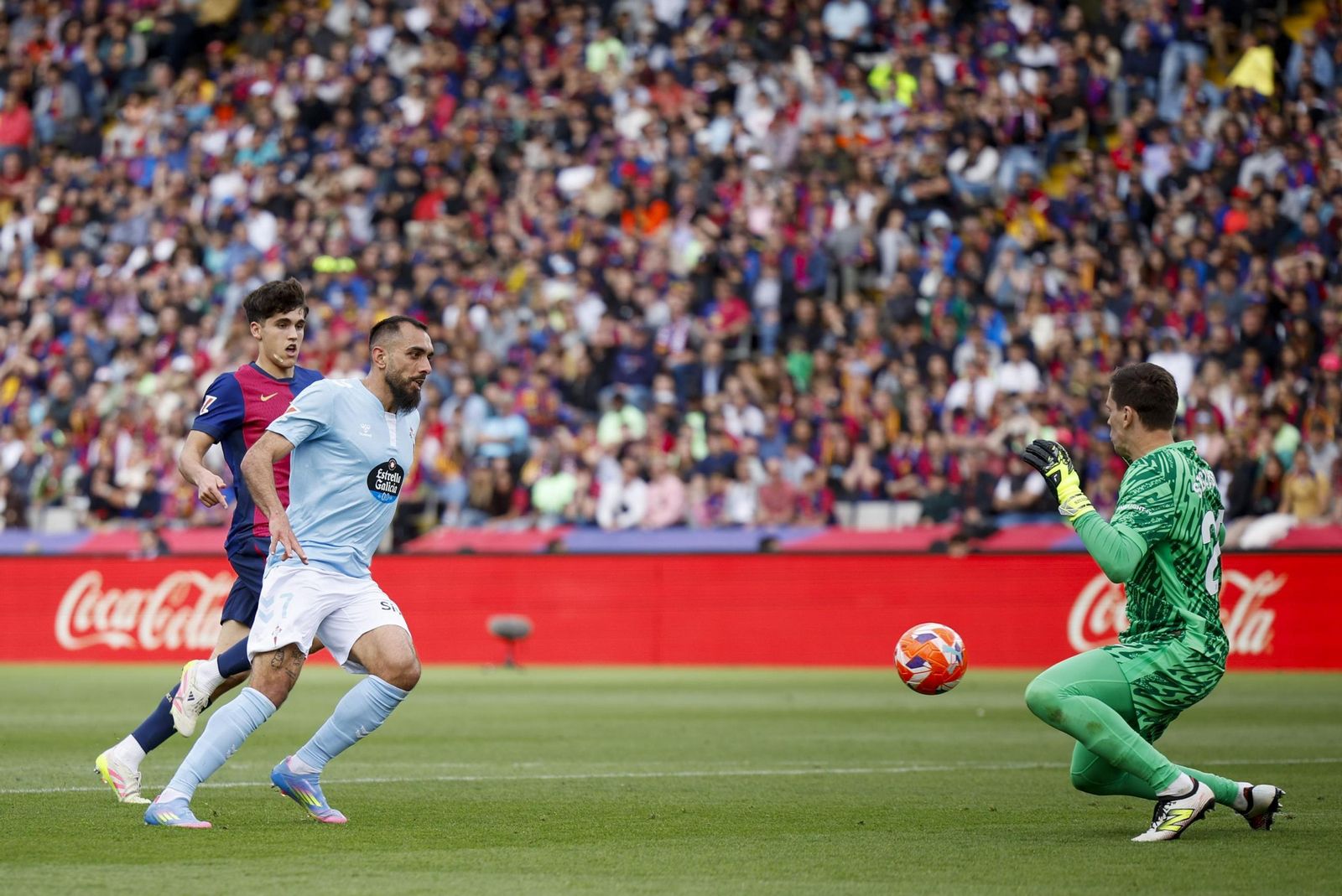 Barcelona-Celta: El malagueño Melero López, salpicado por la polémica