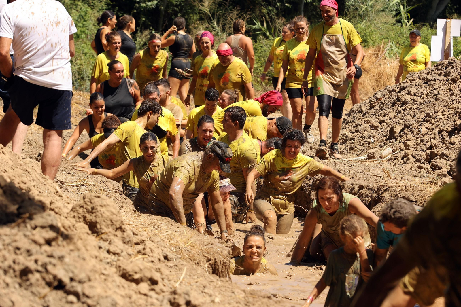 Búscate en la VII Carrera del Barro en La Barca