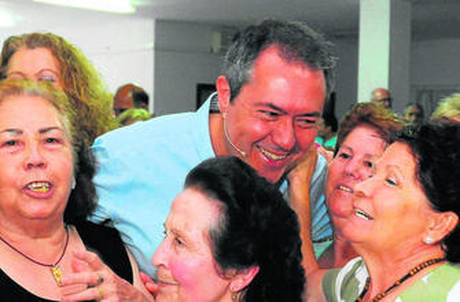Espadas, hace unos días en un acto de campaña celebrado en el barrio de Torreblanca.
